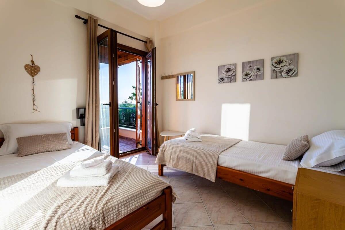 Апартаменты Nelly'S Seaview Retreat - Summer Cozy Getaway Захаро Экстерьер фото