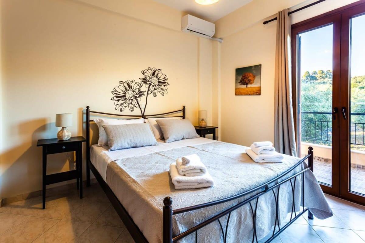 Апартаменты Nelly'S Seaview Retreat - Summer Cozy Getaway Захаро Экстерьер фото